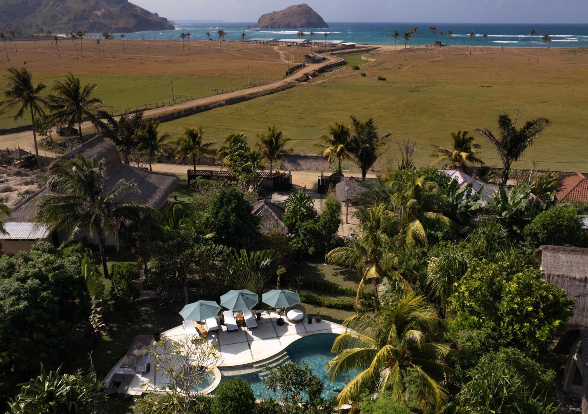 Owa Lodge Areguling Kuta  エクステリア 写真