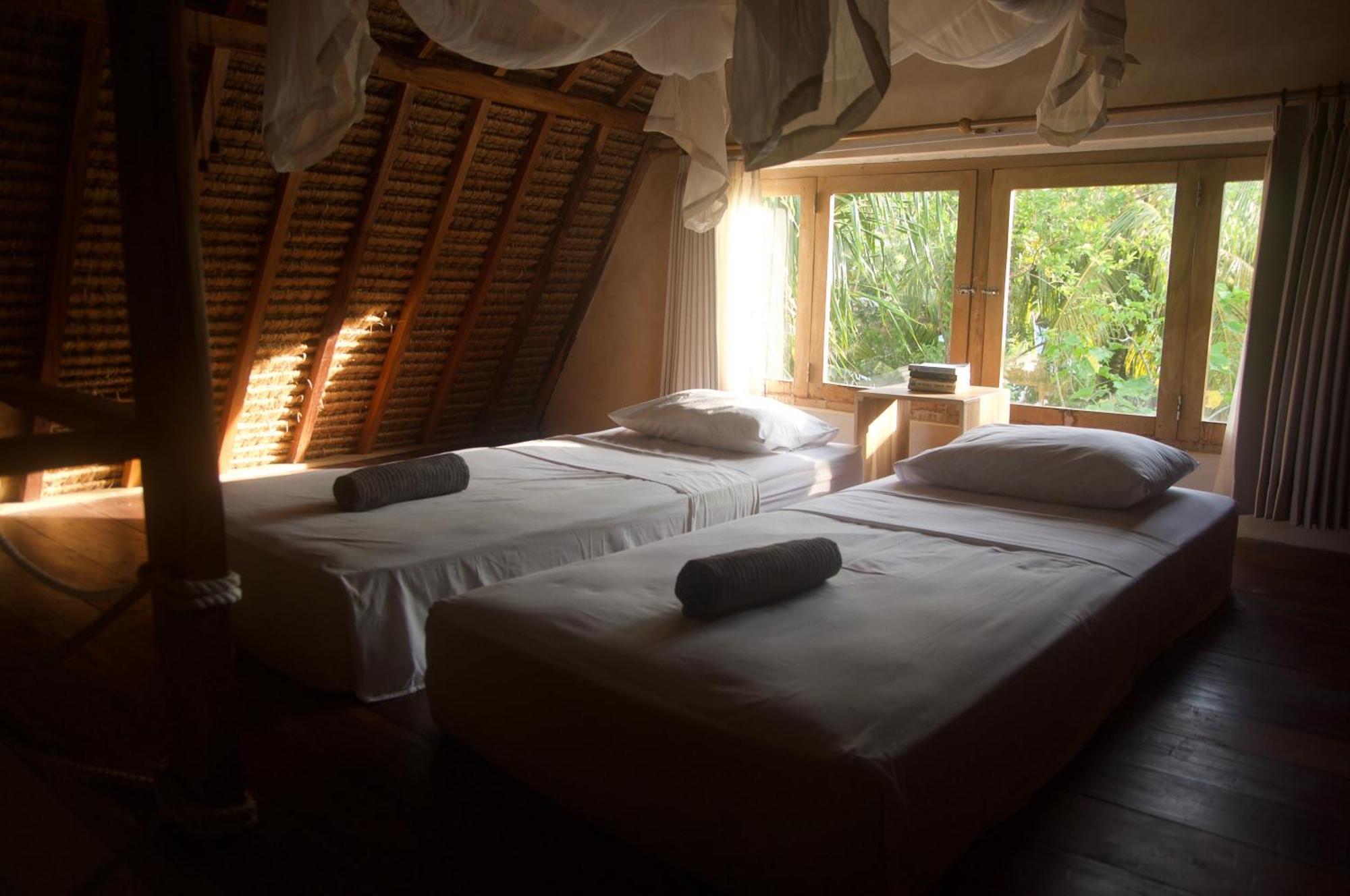 Owa Lodge Areguling Kuta  部屋 写真