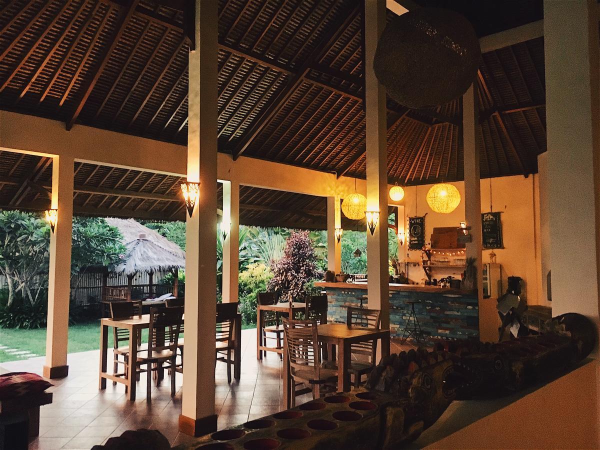 Owa Lodge Areguling Kuta  エクステリア 写真