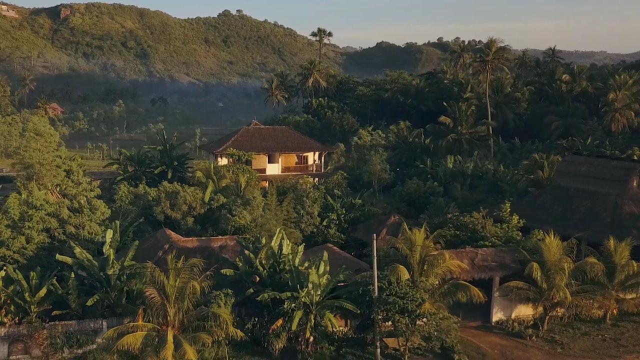 Owa Lodge Areguling Kuta  エクステリア 写真